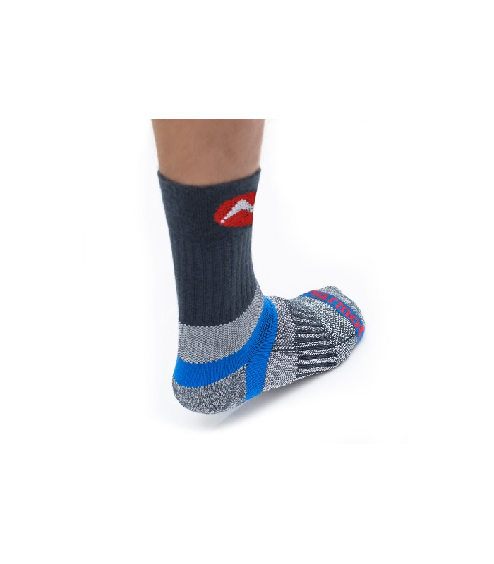 גרבי טיולים לאקלים מגוון MARMOT AQUARIUS SOCKS